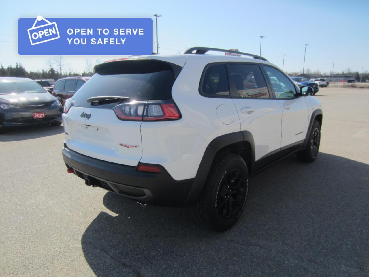 2021 Jeep Cherokee Trailhawk Photo3