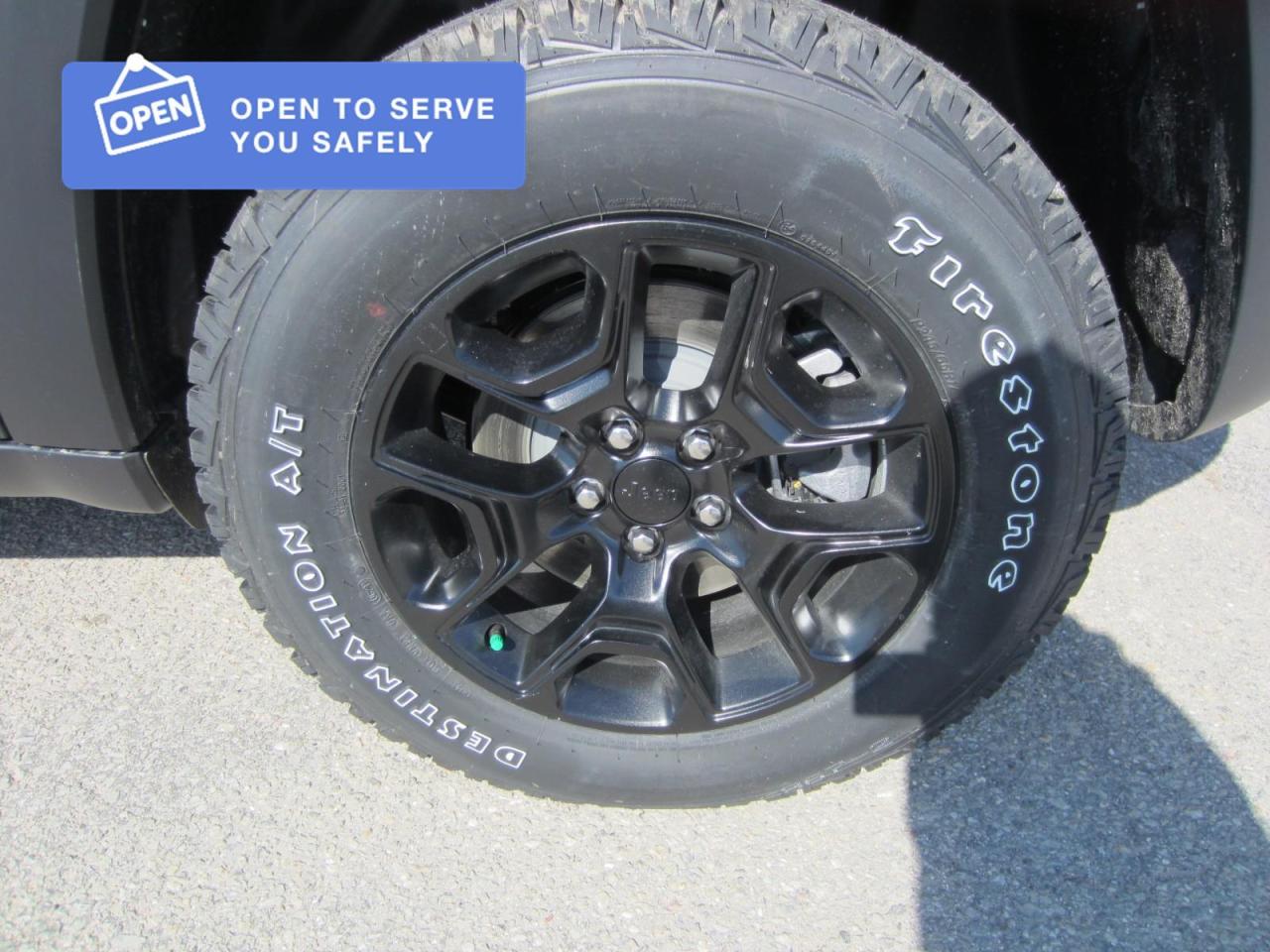 2021 Jeep Cherokee Trailhawk Photo