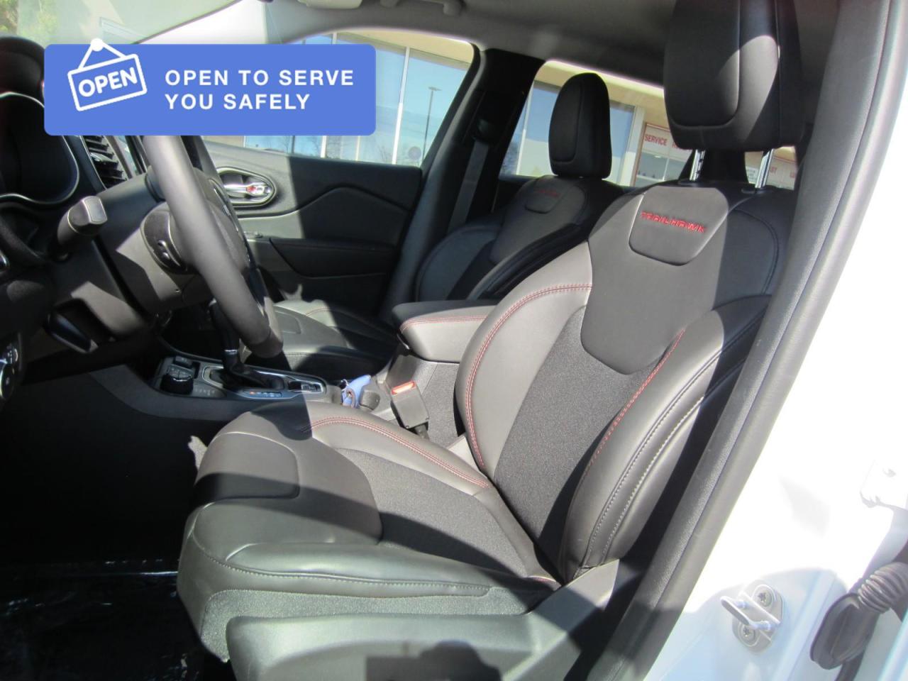 2021 Jeep Cherokee Trailhawk Photo