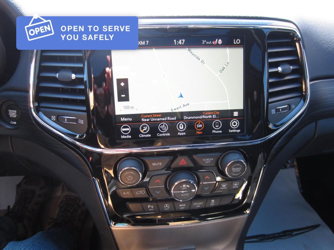 2021 Jeep Grand Cherokee Laredo ALTITUDE PKG Photo