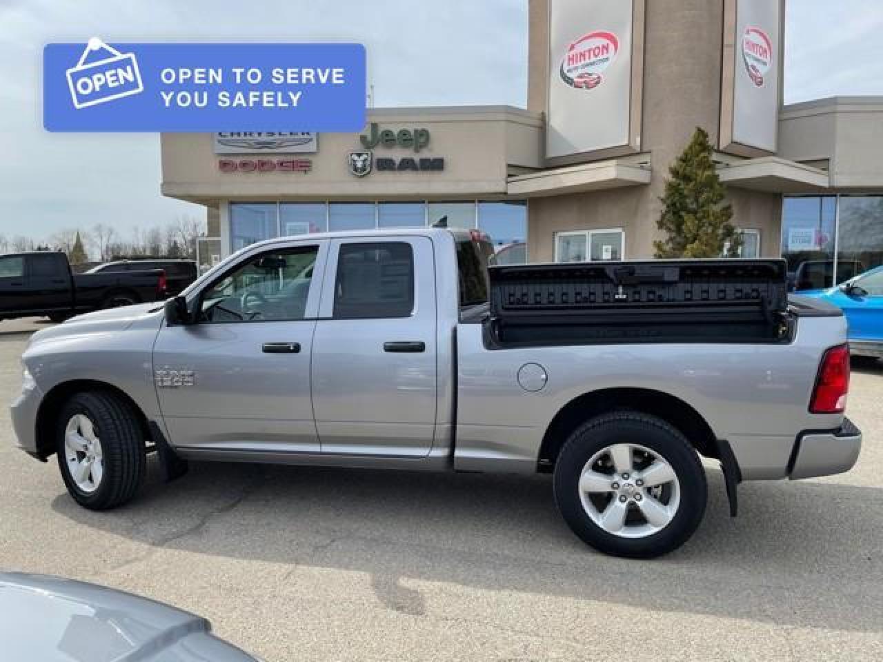 2021 RAM 1500 Classic Tradesman 4WD EXPRESS QUAD WITH RAM BOX Photo