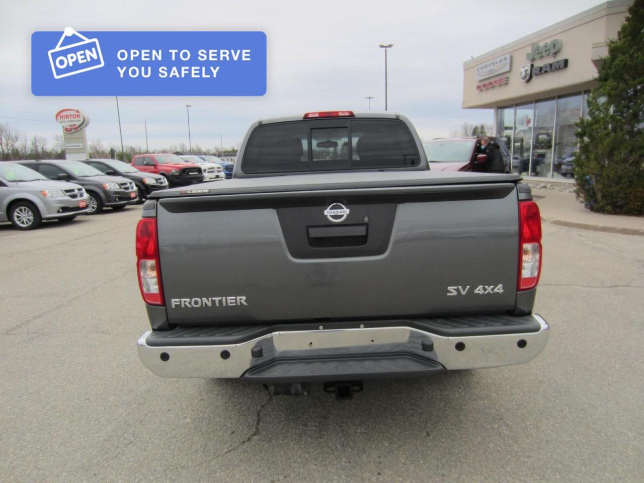 2016 Nissan Frontier SV Photo4