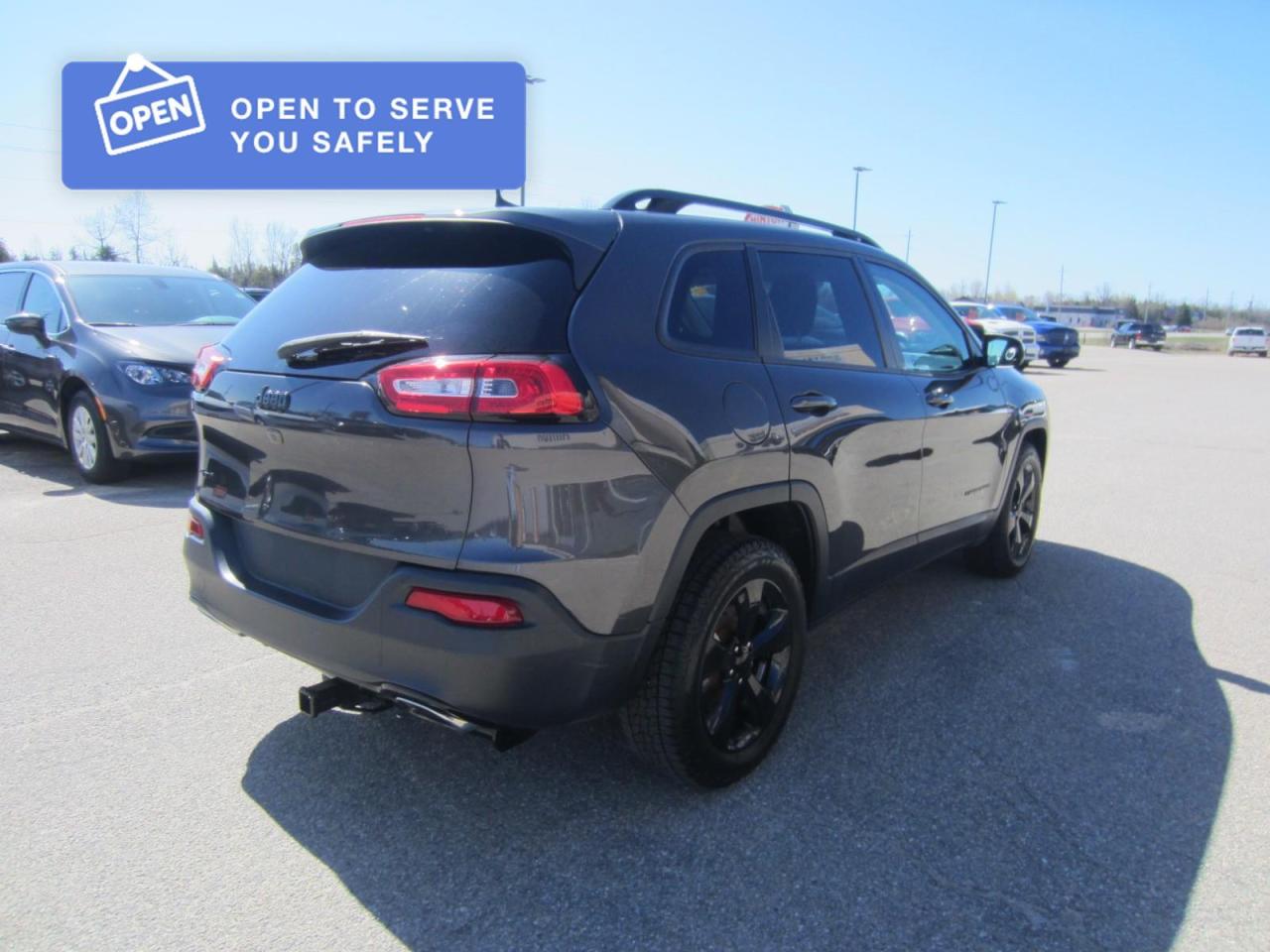 2016 Jeep Cherokee North Photo3