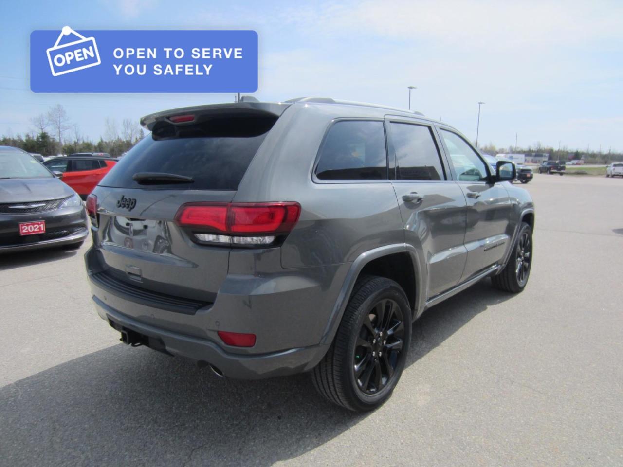 2021 Jeep Grand Cherokee Laredo Photo
