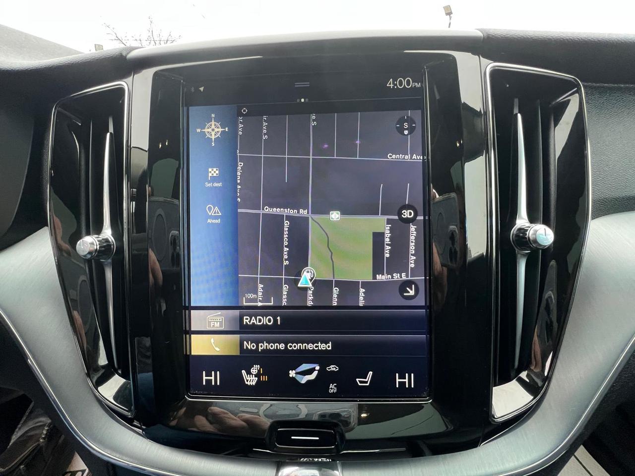 2018 Volvo XC60 T5 Momentum Photo