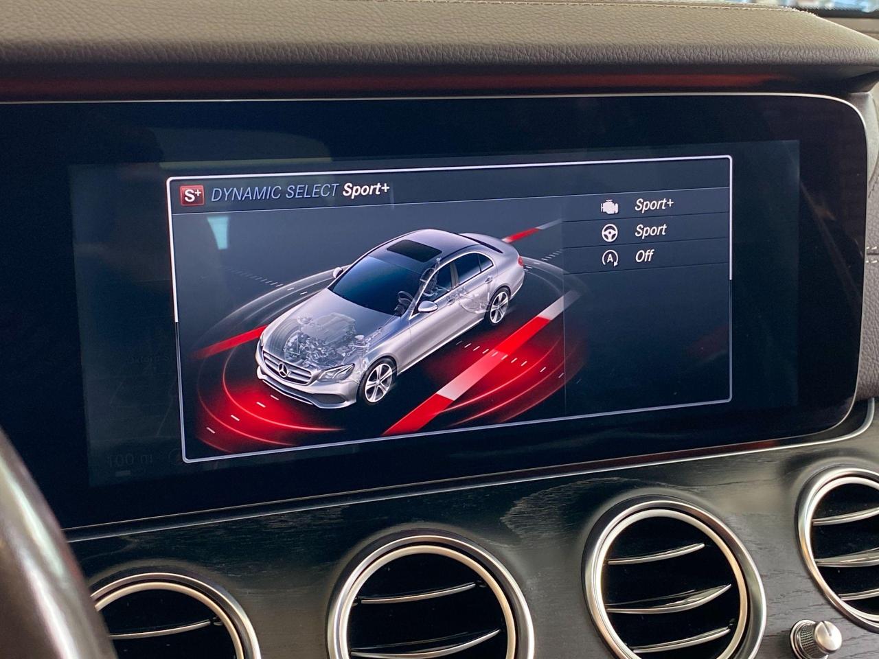 2017 Mercedes-Benz E-Class E400 4MATIC AMG PKG+Massage Seat+ACCIDENT FREE - Photo #42