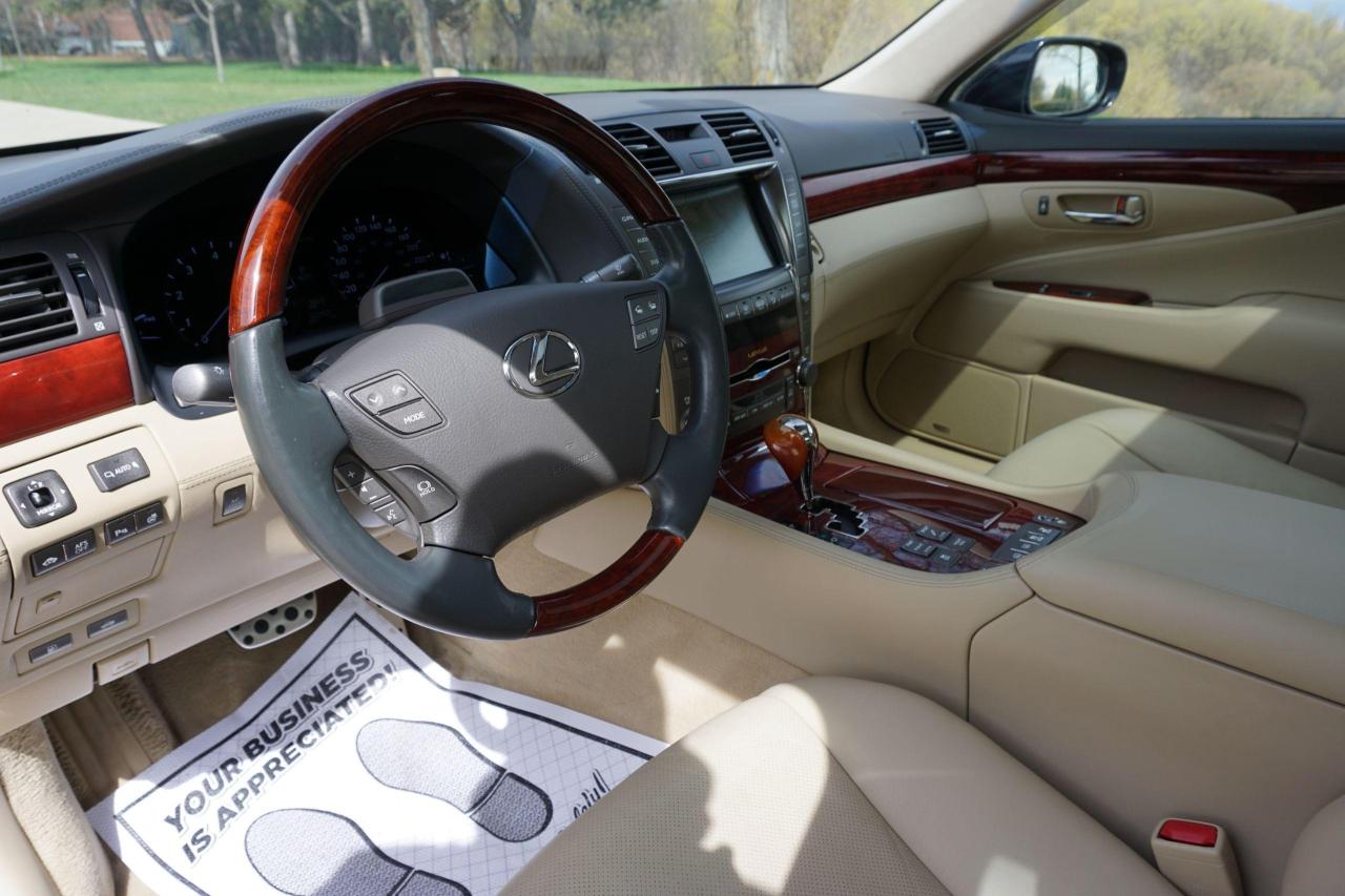 2008 Lexus LS 600H ULTRA RARE / EXECUTIVE PACKAGE / DEALER SERVICED - Photo #12