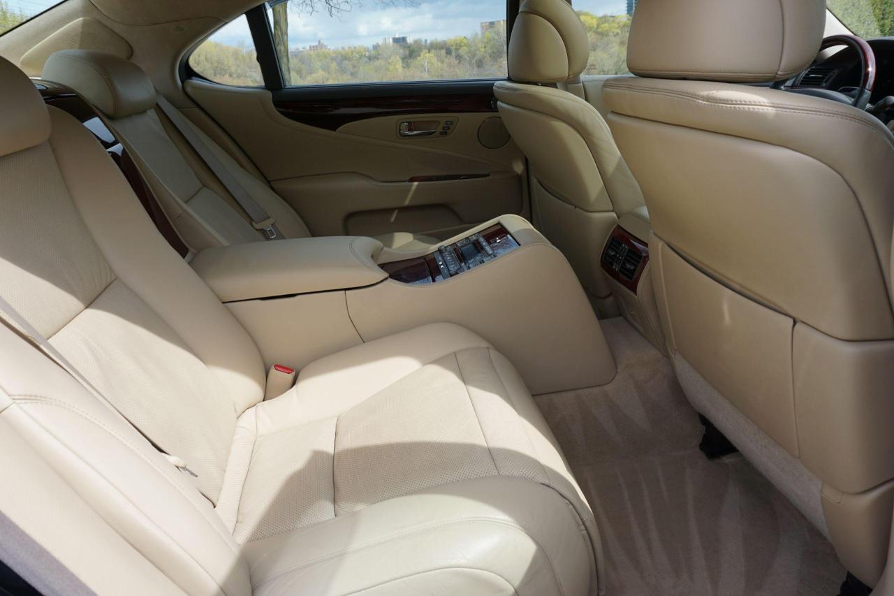 2008 Lexus LS 600H ULTRA RARE / EXECUTIVE PACKAGE / DEALER SERVICED - Photo #23