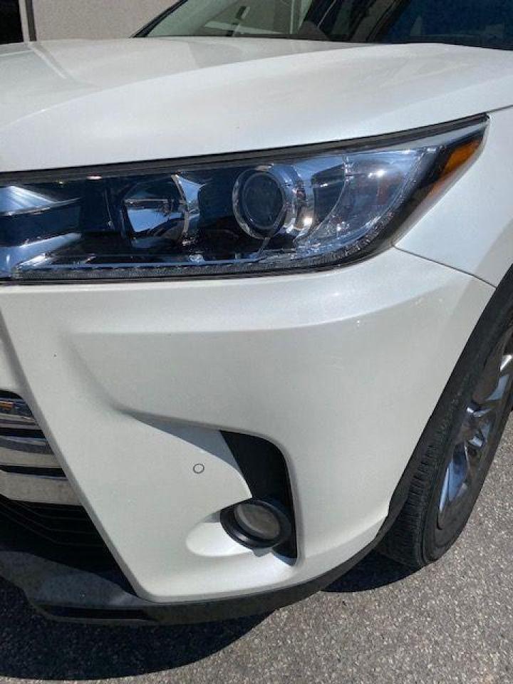 2017 Toyota Highlander Limited • No Accidents • Low mileage! - Photo #8