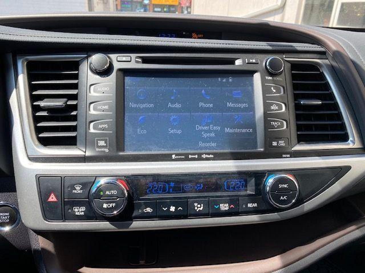 2017 Toyota Highlander Limited • No Accidents • Low mileage! Photo