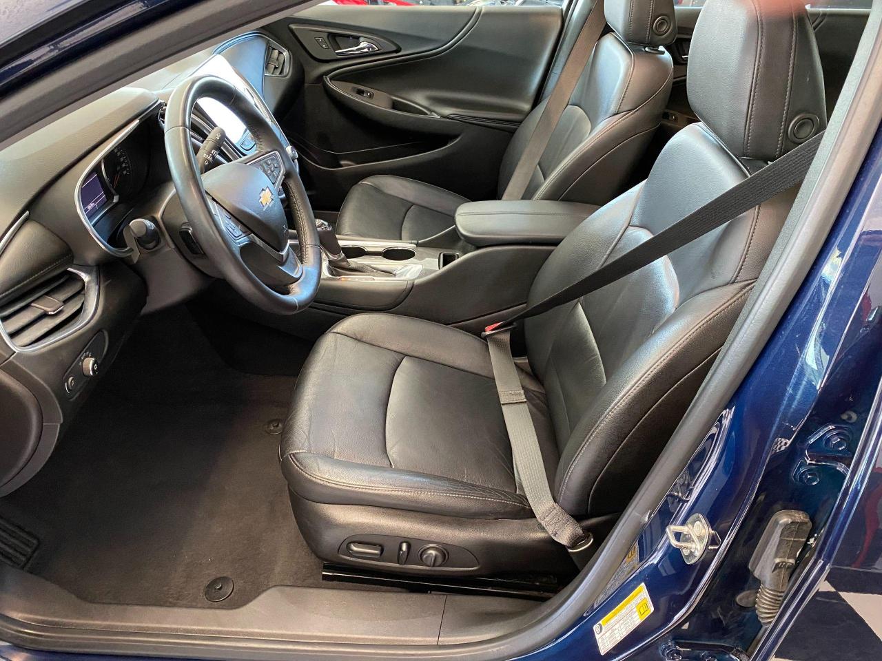 2017 Chevrolet Malibu LT+Roof+Leather+RMT Start+New Tires+ACCIDENT FREE - Photo #19