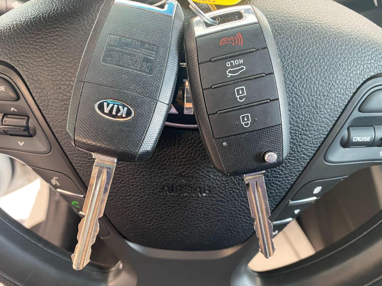 2017 Kia Forte LX+ApplePlay+Camera+New Tires+Brakes+ACCIDENT FREE Photo89