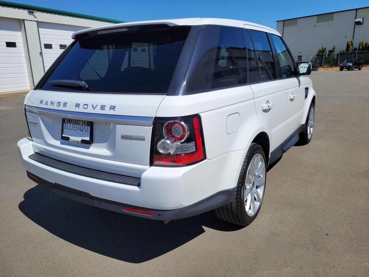 2013 Land Rover Range Rover Sport HSE LUX - Photo #4