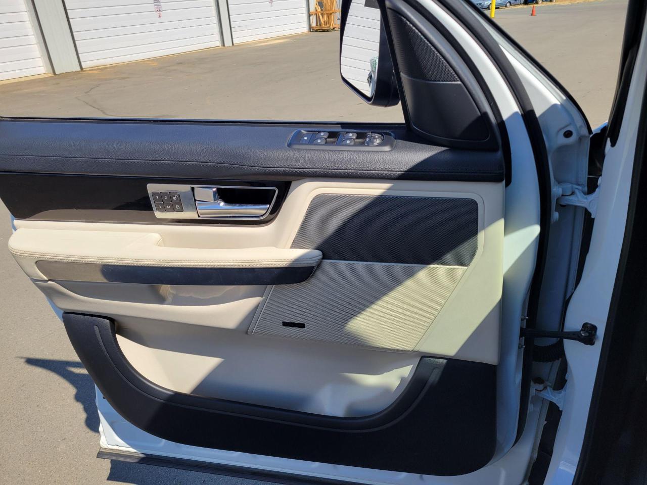 2013 Land Rover Range Rover Sport HSE LUX - Photo #17