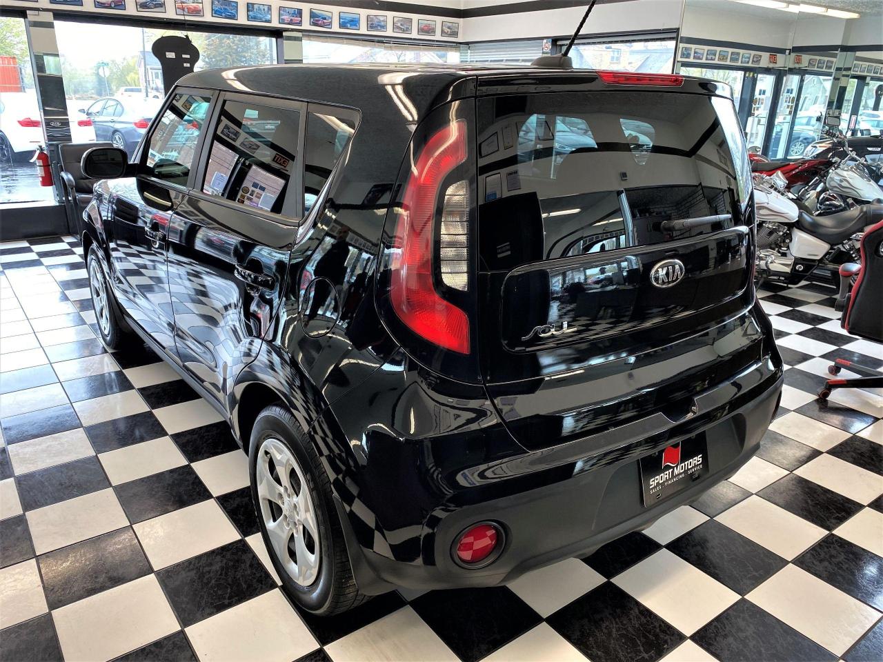 2017 Kia Soul LX+A/C+New Tires+Bluetooth+ACCIDENT FREE Photo65