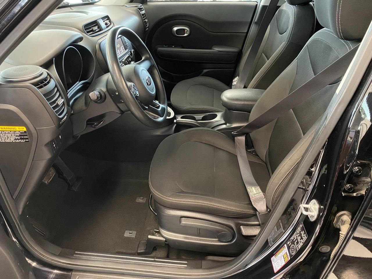 2017 Kia Soul LX+A/C+New Tires+Bluetooth+ACCIDENT FREE Photo80