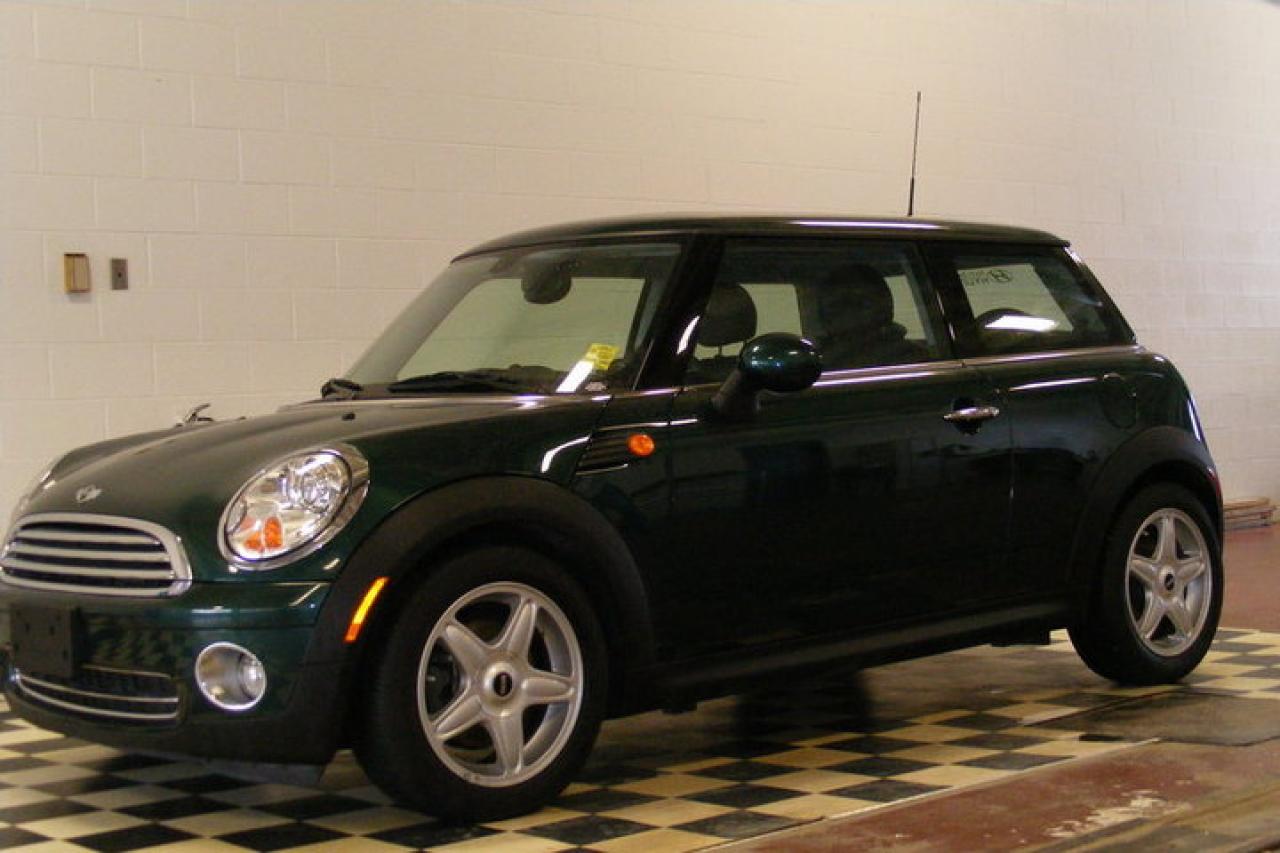 Used 2009 MINI Cooper Base for sale in North Battleford, SK