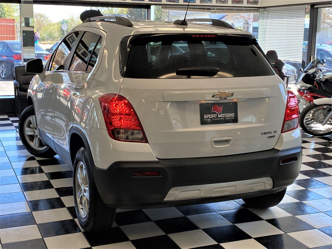 2015 Chevrolet Trax LT AWD+Bluetooth+Cruise+A/C+CLEAN CARFAX - Photo #13