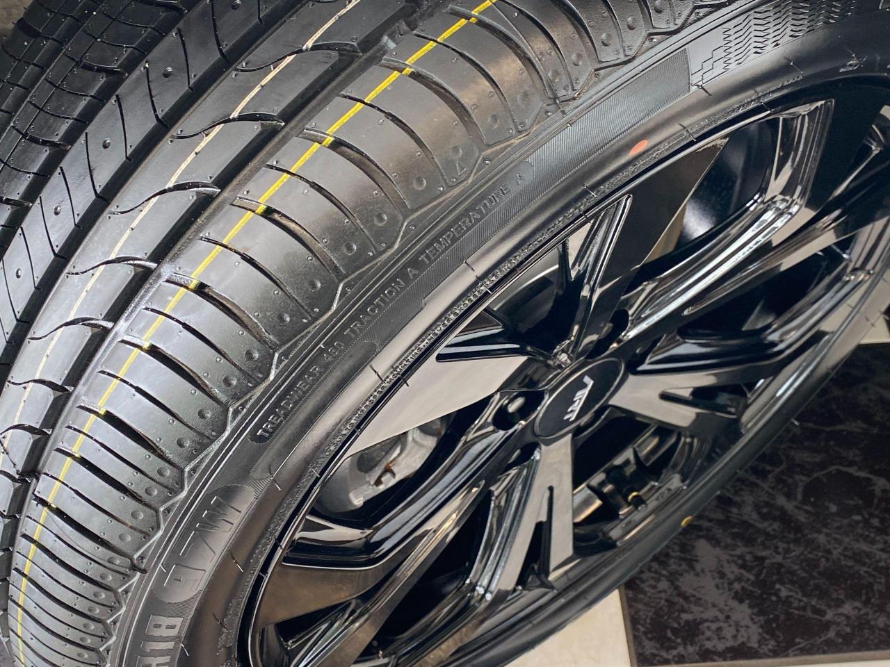 2013 Chrysler 200 Limited 3.6L V6+New Tires+Brakes+Leather+Roof+ - Photo #12