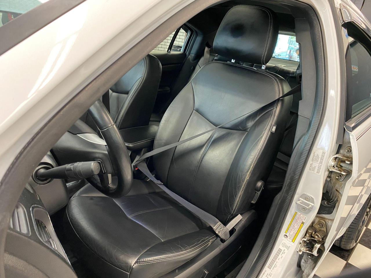 2013 Chrysler 200 Limited 3.6L V6+New Tires+Brakes+Leather+Roof+ Photo85
