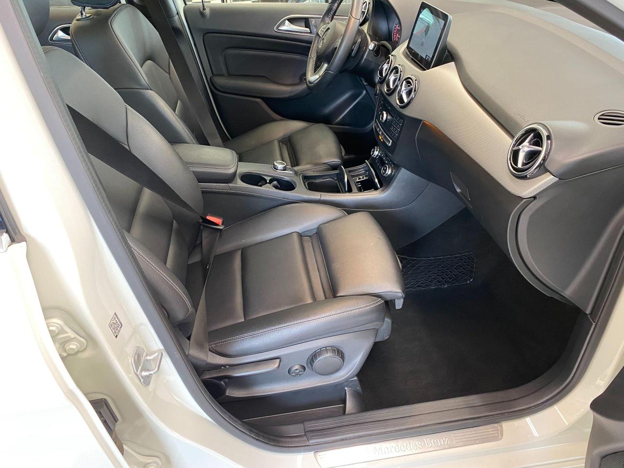 2017 Mercedes-Benz B-Class B250 4MATIC+PWR Seat+ApplePlay+Camera+CLEAN CARFAX - Photo #20