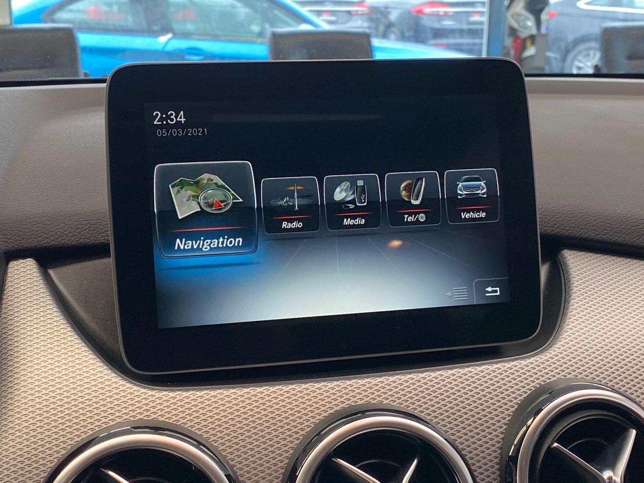2017 Mercedes-Benz B-Class B250 4MATIC+PWR Seat+ApplePlay+Camera+CLEAN CARFAX - Photo #33