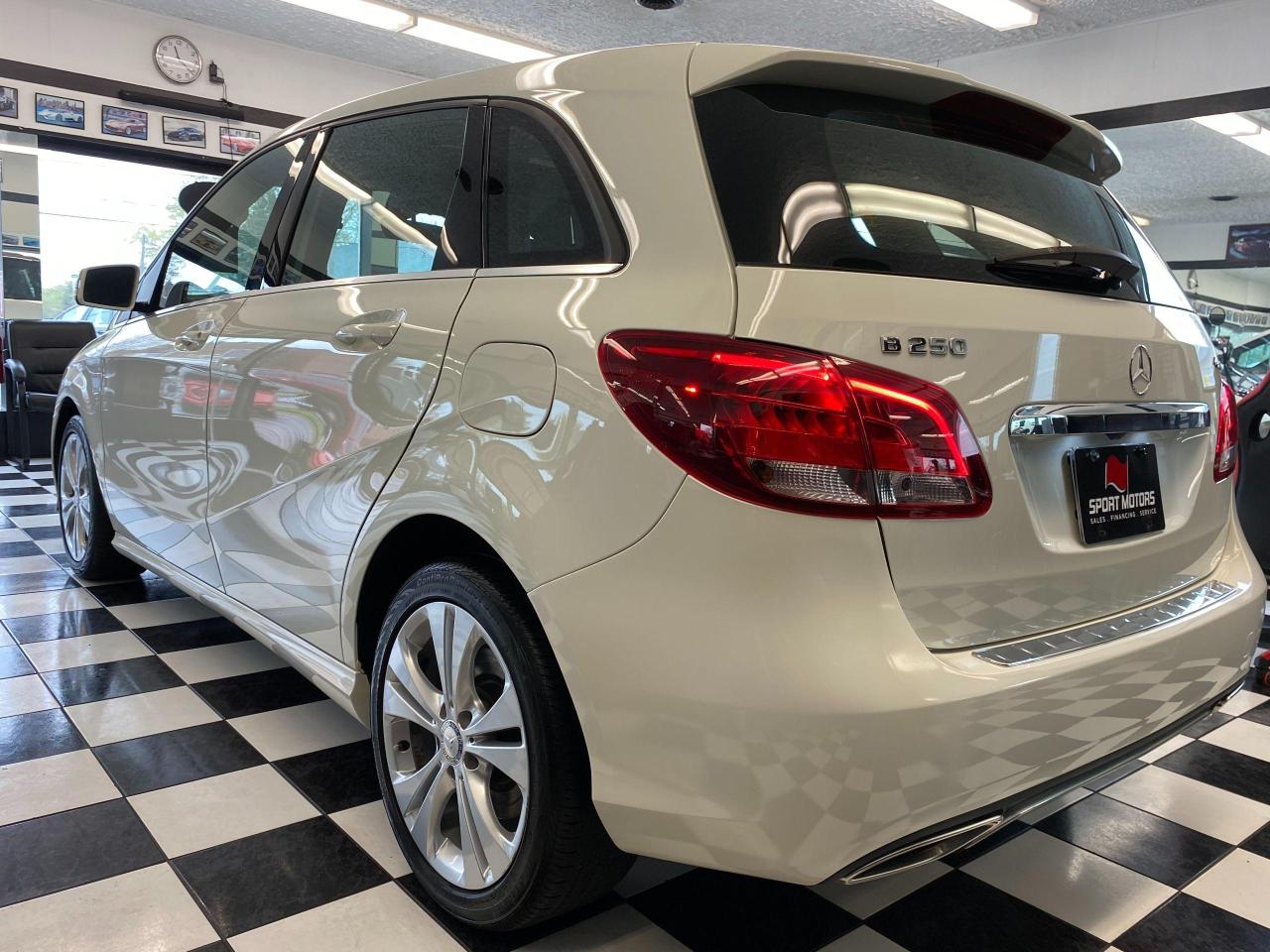 2017 Mercedes-Benz B-Class B250 4MATIC+PWR Seat+ApplePlay+Camera+CLEAN CARFAX - Photo #40