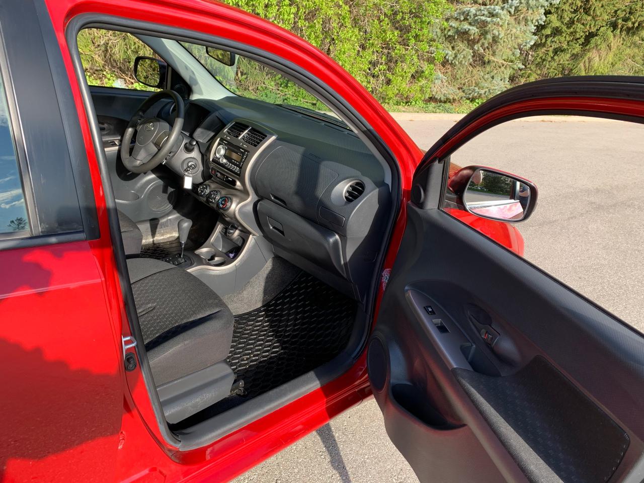 2011 Scion xD (SIMILAR TO TOYOTA COROLLA-1.8 LITRE ENGINE) Photo4