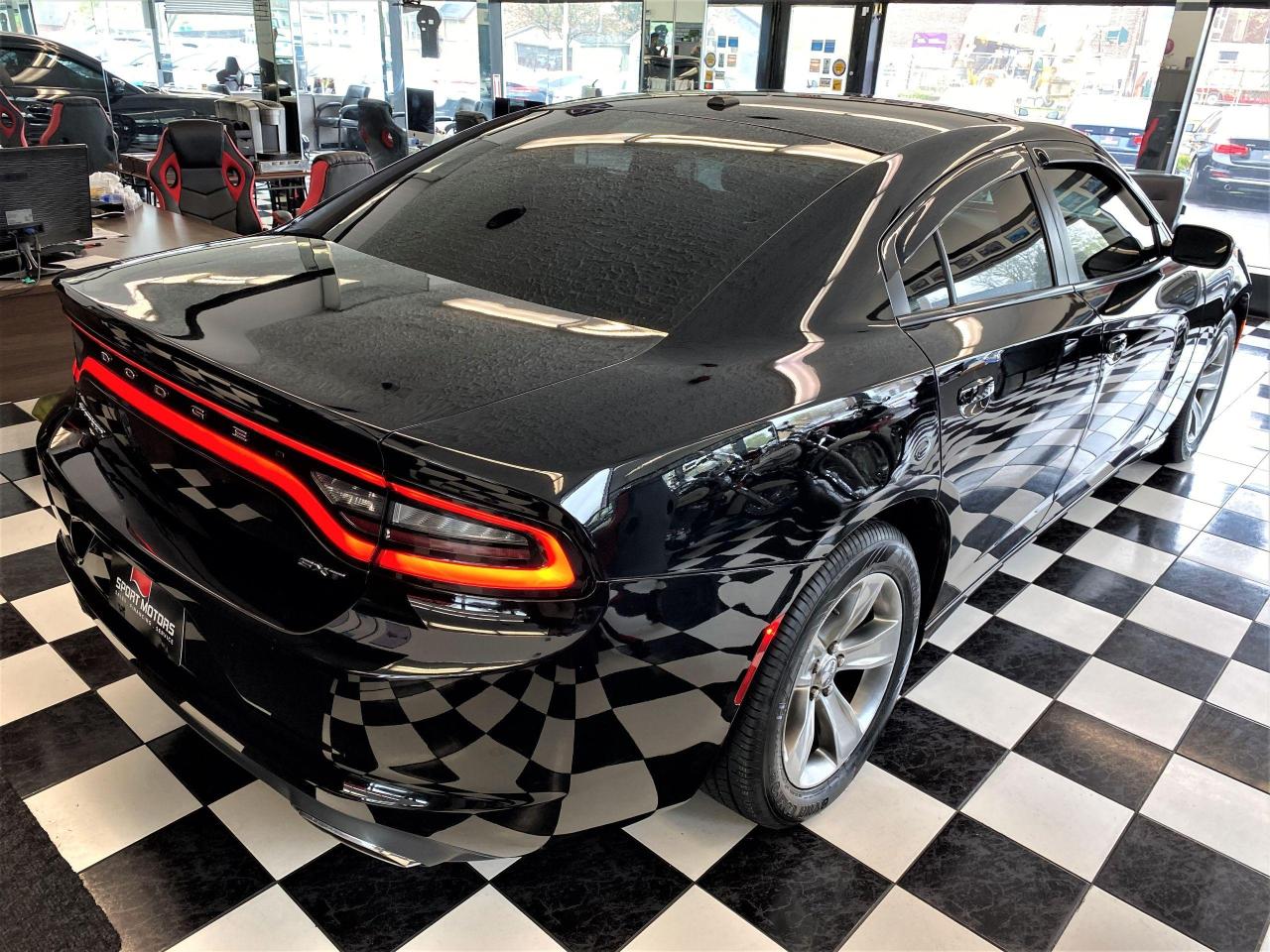 2016 Dodge Charger SXT 3.6L V6+New Tires & Brakes+Tinted+CLEAN CARFAX - Photo #4