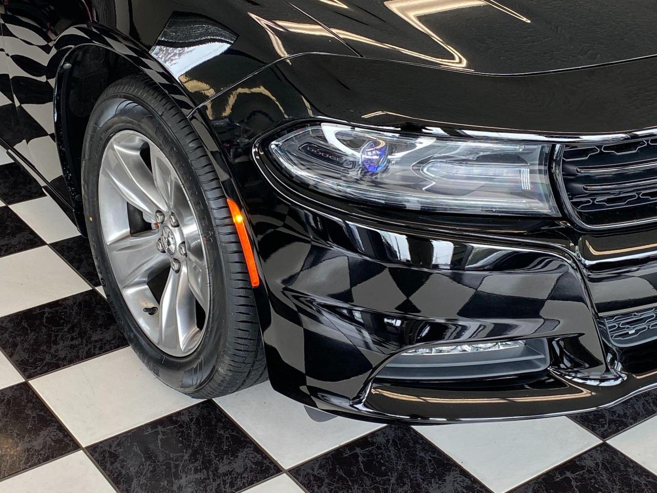 2016 Dodge Charger SXT 3.6L V6+New Tires & Brakes+Tinted+CLEAN CARFAX - Photo #37