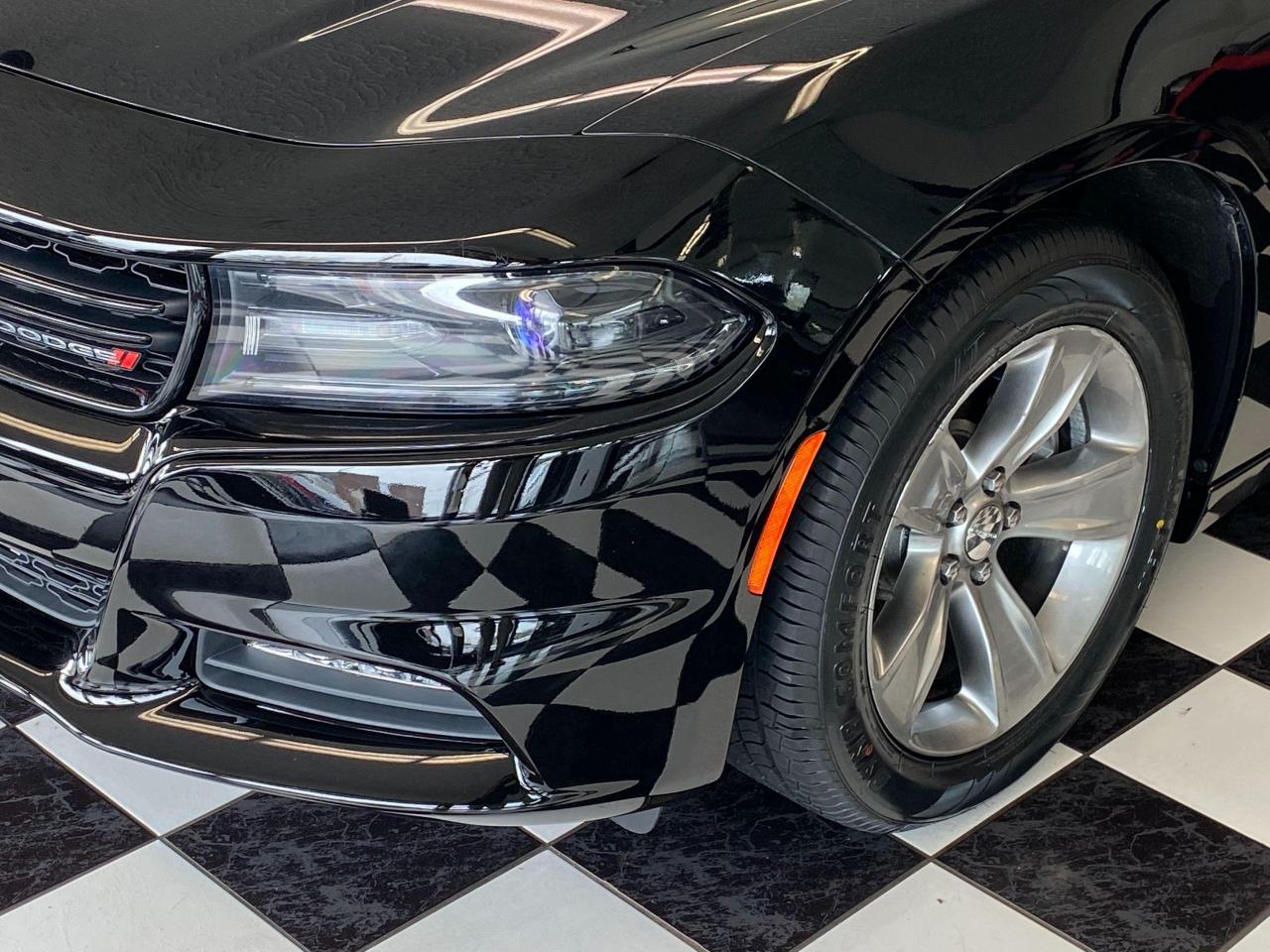 2016 Dodge Charger SXT 3.6L V6+New Tires & Brakes+Tinted+CLEAN CARFAX - Photo #38