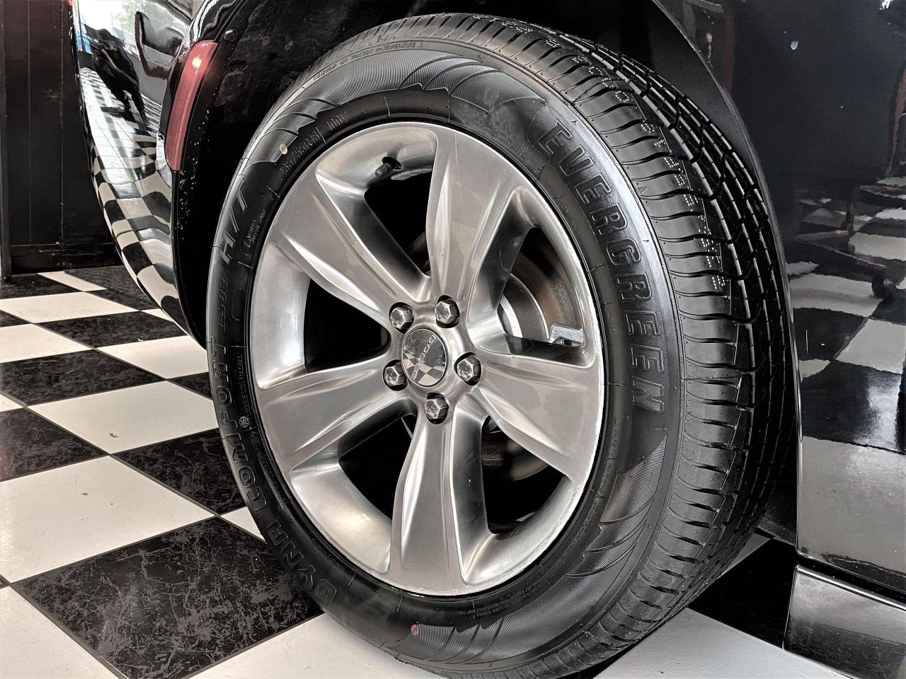 2016 Dodge Charger SXT 3.6L V6+New Tires & Brakes+Tinted+CLEAN CARFAX - Photo #54