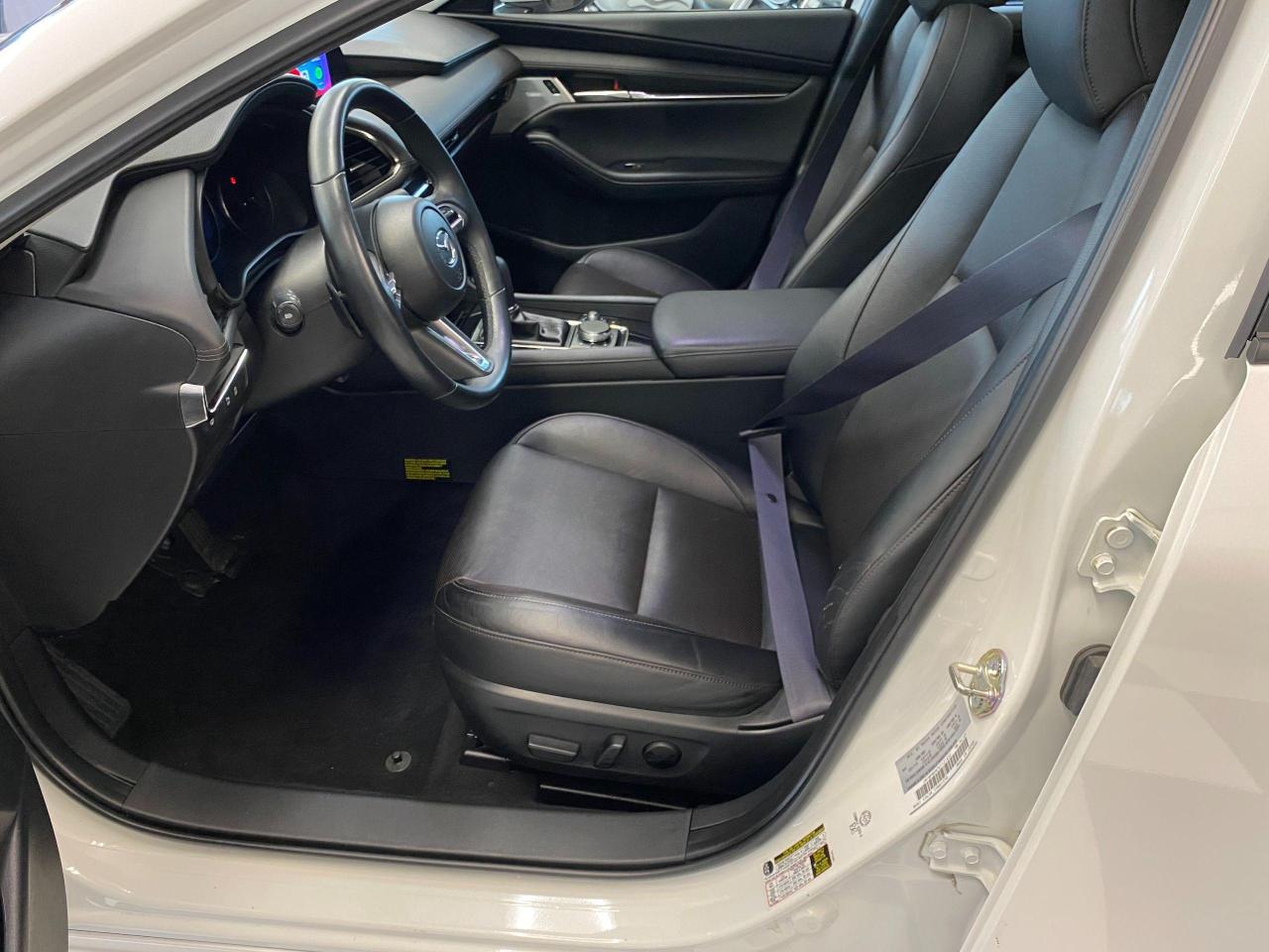 2019 Mazda MAZDA3 GT AWD+Roof+ApplePlay+HUD+BlindSpot+CLEAN CARFAX Photo90