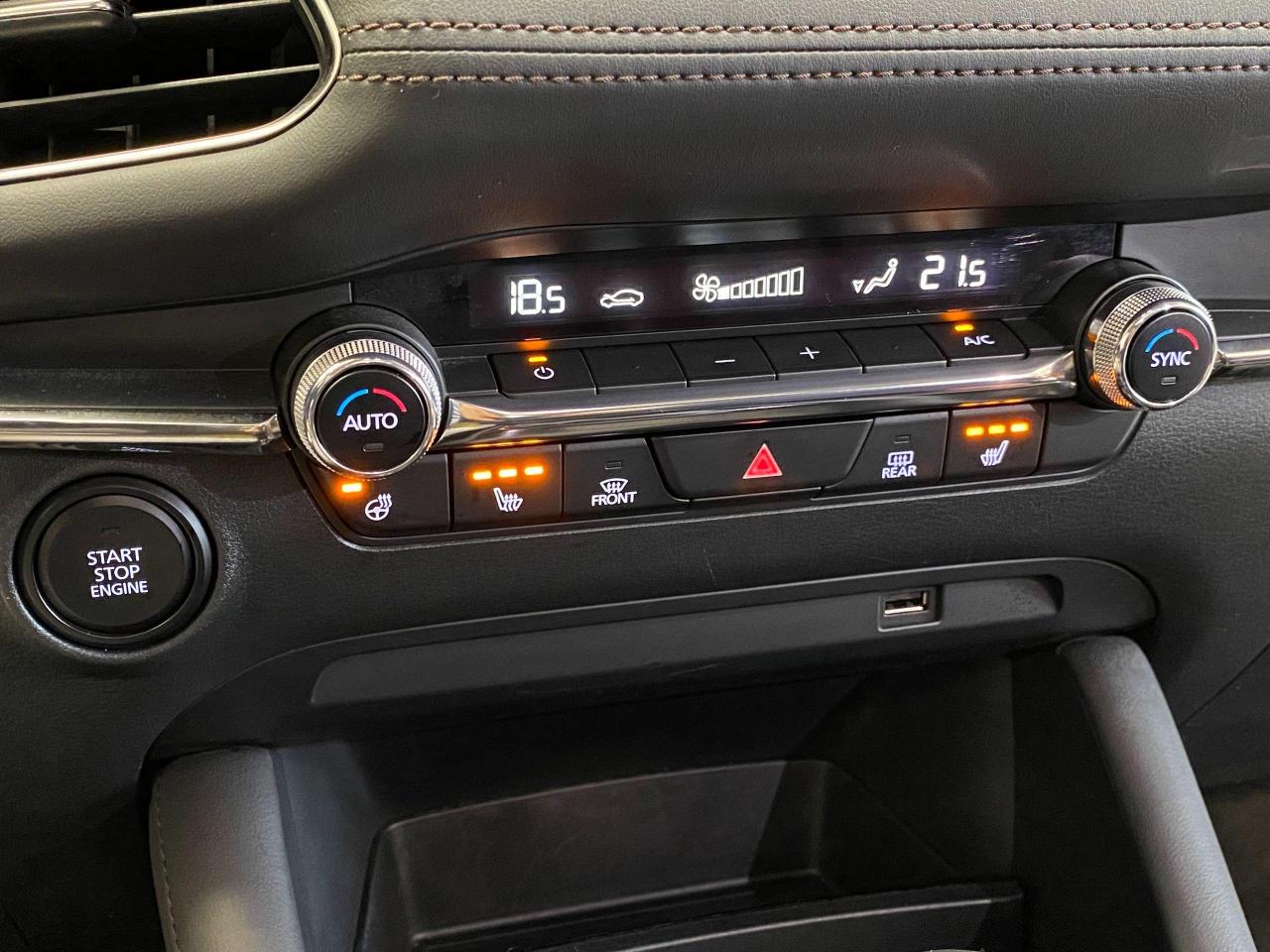 2019 Mazda MAZDA3 GT AWD+Roof+ApplePlay+HUD+BlindSpot+CLEAN CARFAX - Photo #37
