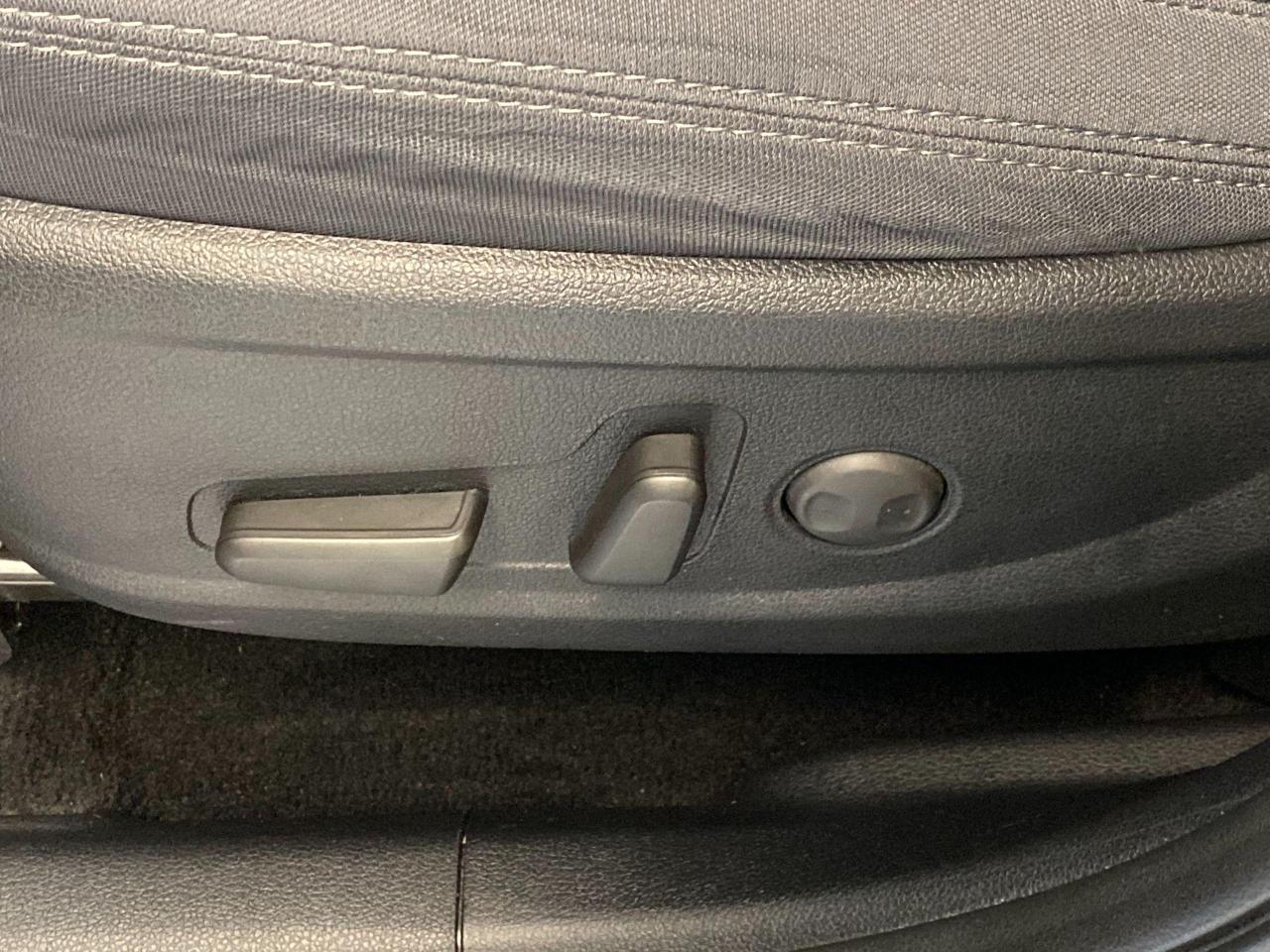 2019 Hyundai Santa Fe Preferred AWD+ApplePlay+BlindSpot+CLEAN CARFAX - Photo #44