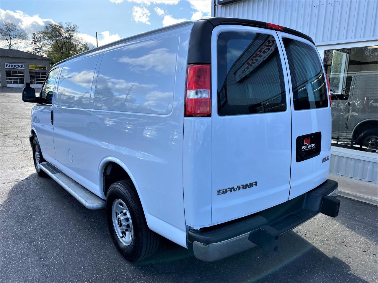 2019 GMC Savana 2500 Cargo 6.0L V8+Camera+CLEAN CARFAX - Photo #2