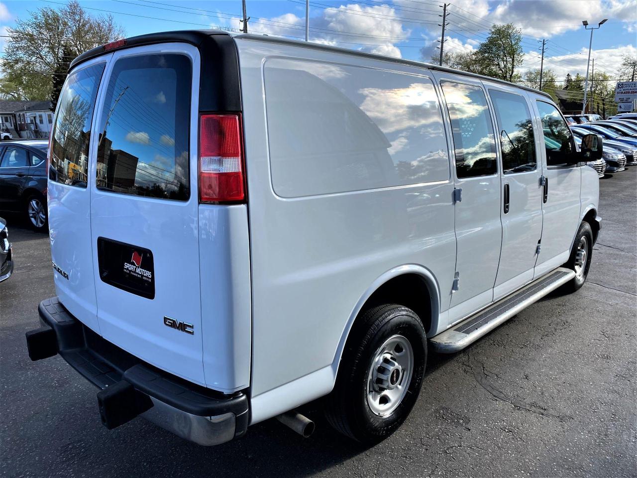 2019 GMC Savana 2500 Cargo 6.0L V8+Camera+CLEAN CARFAX - Photo #4