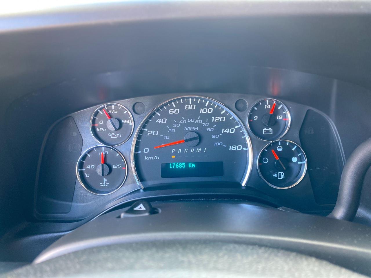 2019 GMC Savana 2500 Cargo 6.0L V8+Camera+CLEAN CARFAX - Photo #14