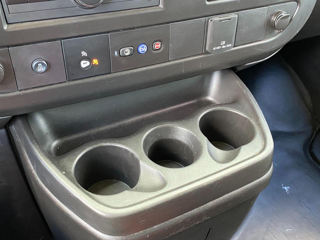 2019 GMC Savana 2500 Cargo 6.0L V8+Camera+CLEAN CARFAX - Photo #34