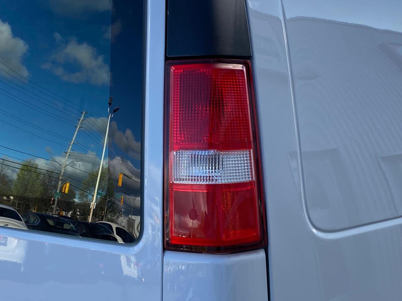 2019 GMC Savana 2500 Cargo 6.0L V8+Camera+CLEAN CARFAX - Photo #57