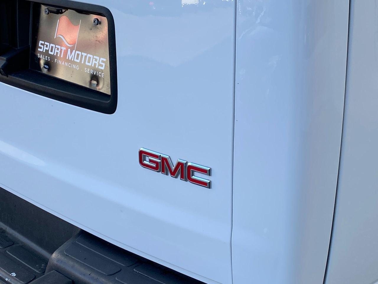 2019 GMC Savana 2500 Cargo 6.0L V8+Camera+CLEAN CARFAX - Photo #58