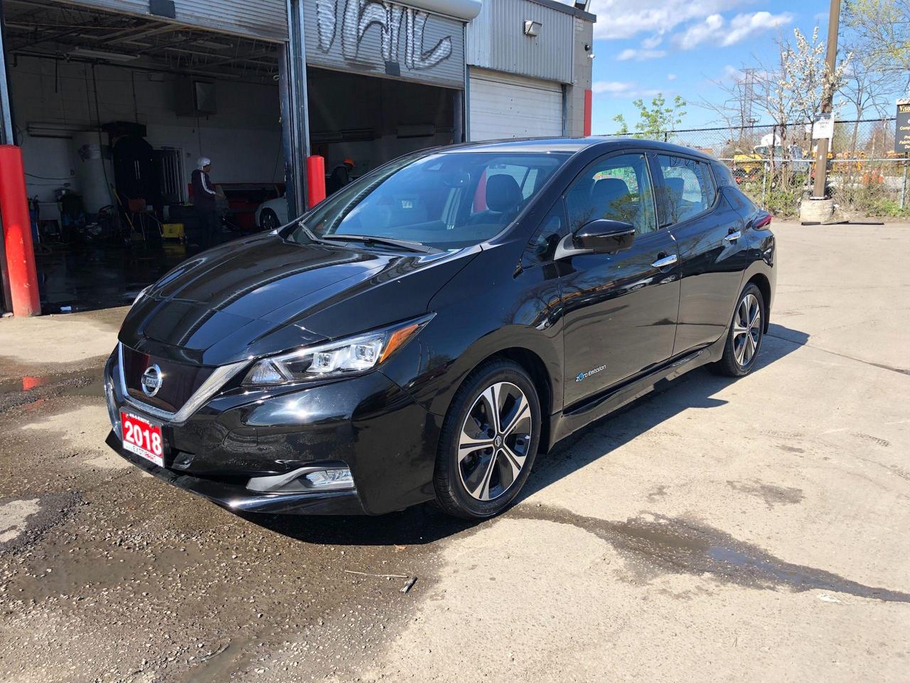 2018 Nissan Leaf Top of the Line SL • Low Mileage • No Accidents! - Photo #1