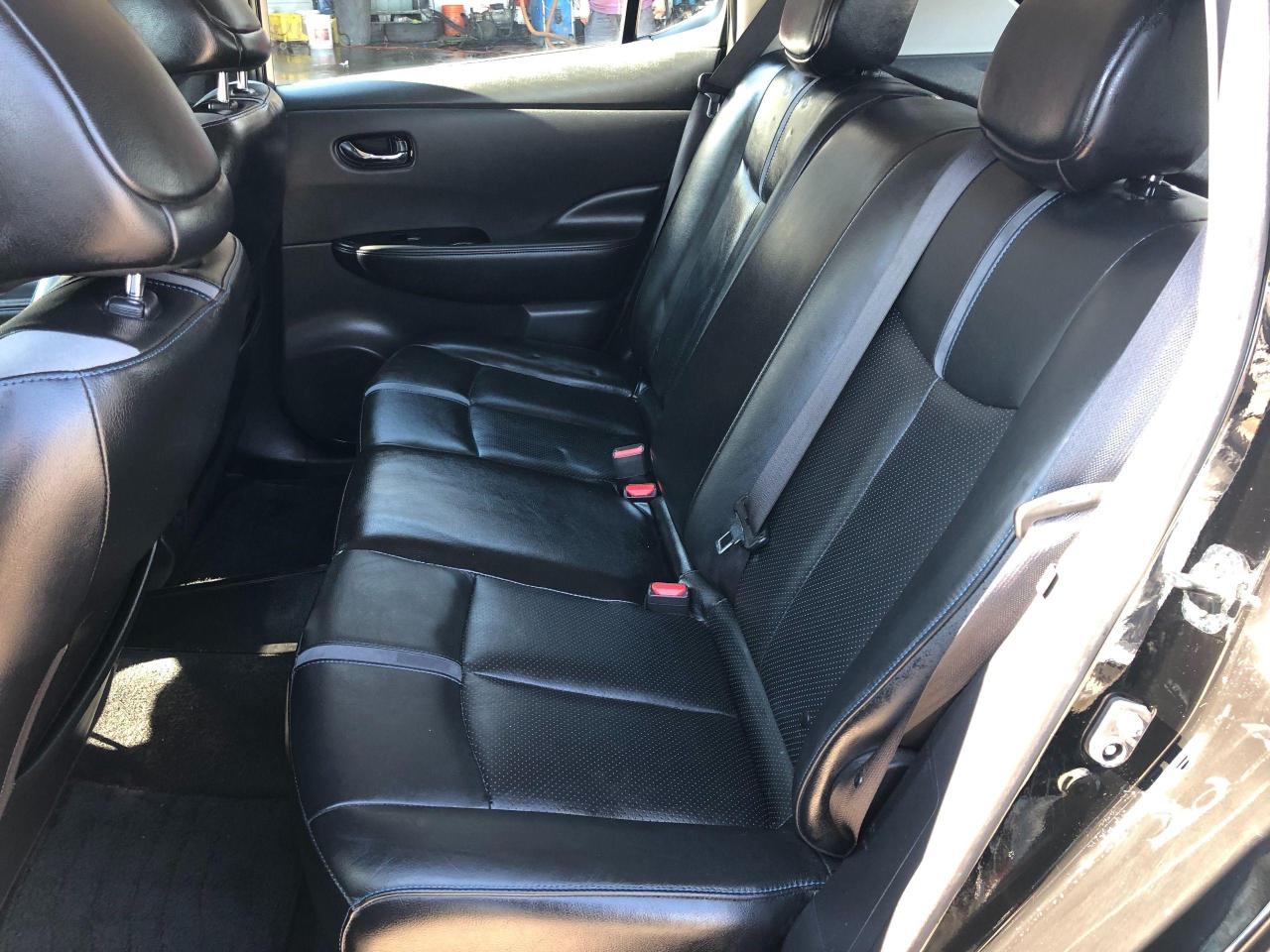 2018 Nissan Leaf Top of the Line SL • Low Mileage • No Accidents! - Photo #12