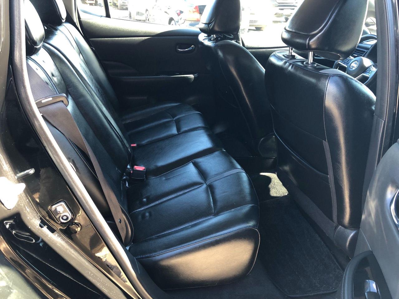 2018 Nissan Leaf Top of the Line SL • Low Mileage • No Accidents! Photo