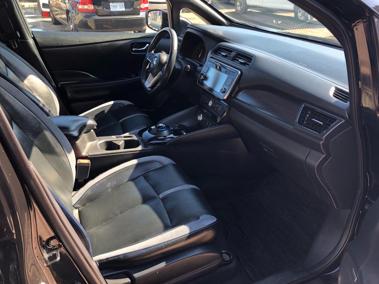 2018 Nissan Leaf Top of the Line SL • Low Mileage • No Accidents! - Photo #14