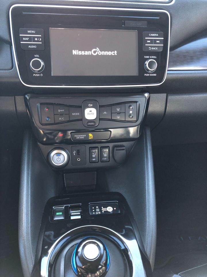 2018 Nissan Leaf Top of the Line SL • Low Mileage • No Accidents! Photo