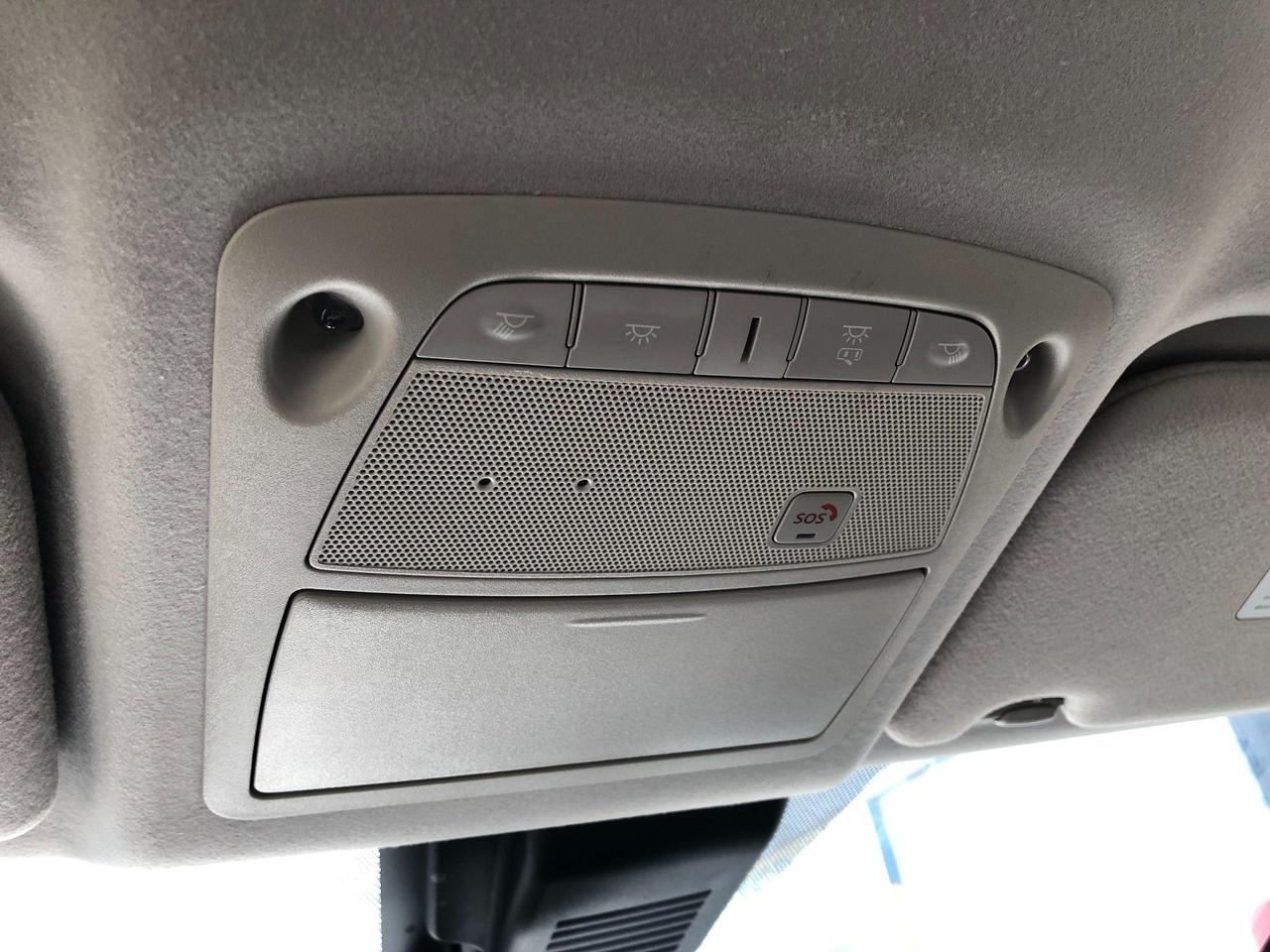 2018 Nissan Leaf Top of the Line SL • Low Mileage • No Accidents! Photo