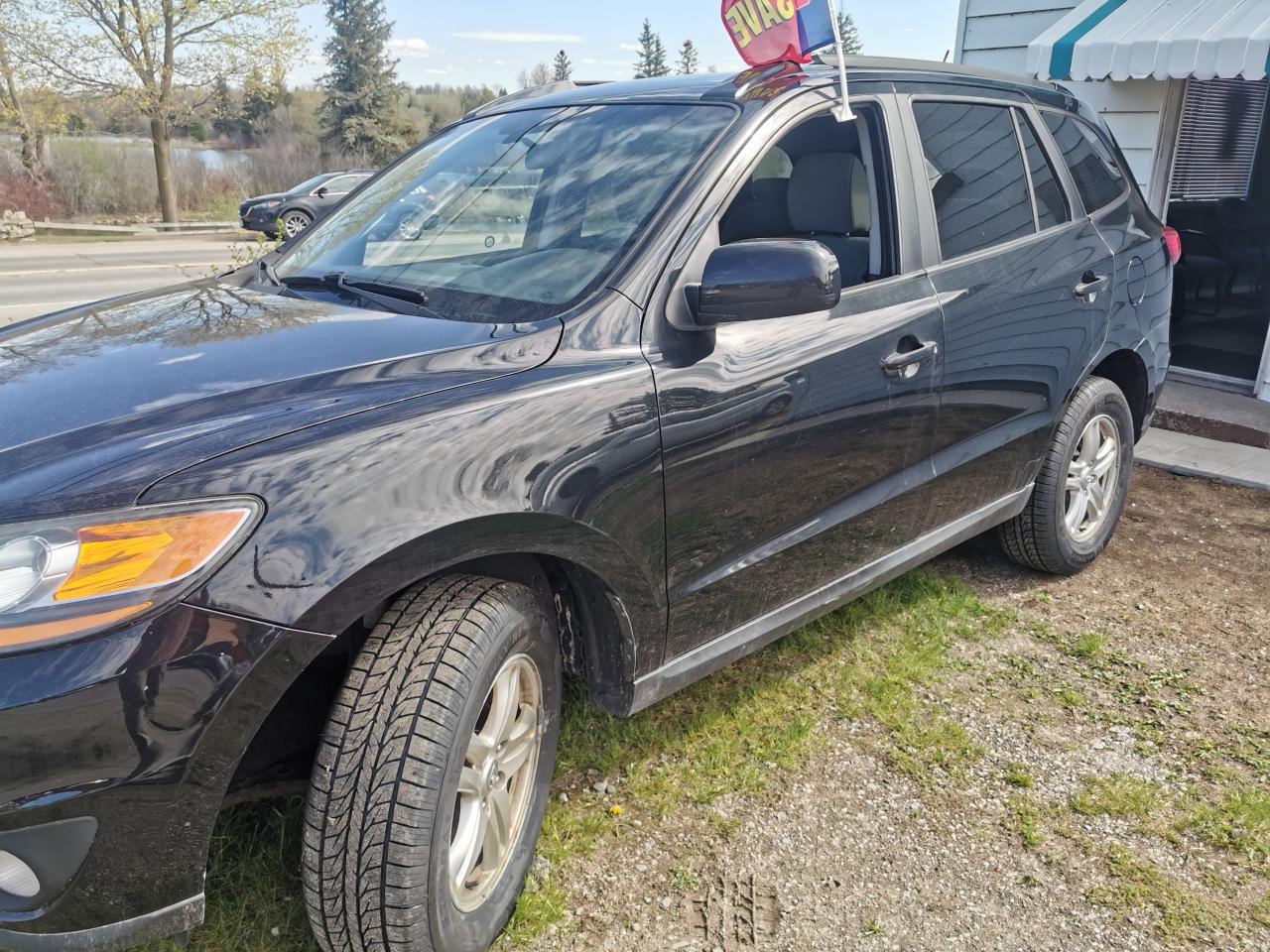 2010 Hyundai Santa Fe GL - Photo #1