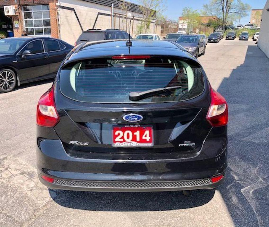 2014 Ford Focus SE-ALL CREDIT ACCEPTED Photo3