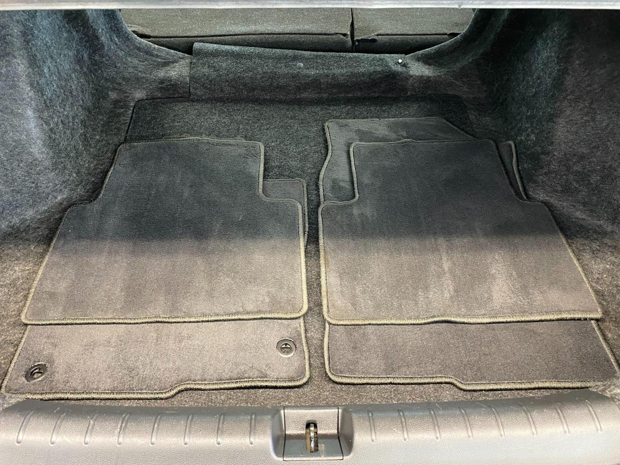 2018 Honda Civic LX+ApplePlay+Camera+New Brakes+CLEAN CARFAX - Photo #25